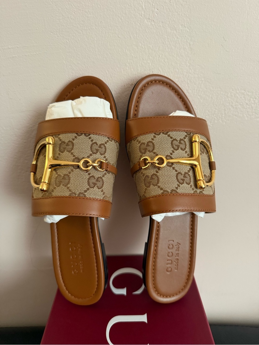 Gucci Alfa Gold Horsebit Brown GG Canvas Logo Leather Sandal - 37 EU / 7 US - Picture 6 of 8
